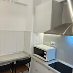 Lazynest - Charming Apartment Near Cismigiu Park