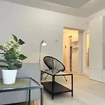 Lazynest - Charming Apartment Near Cismigiu Park